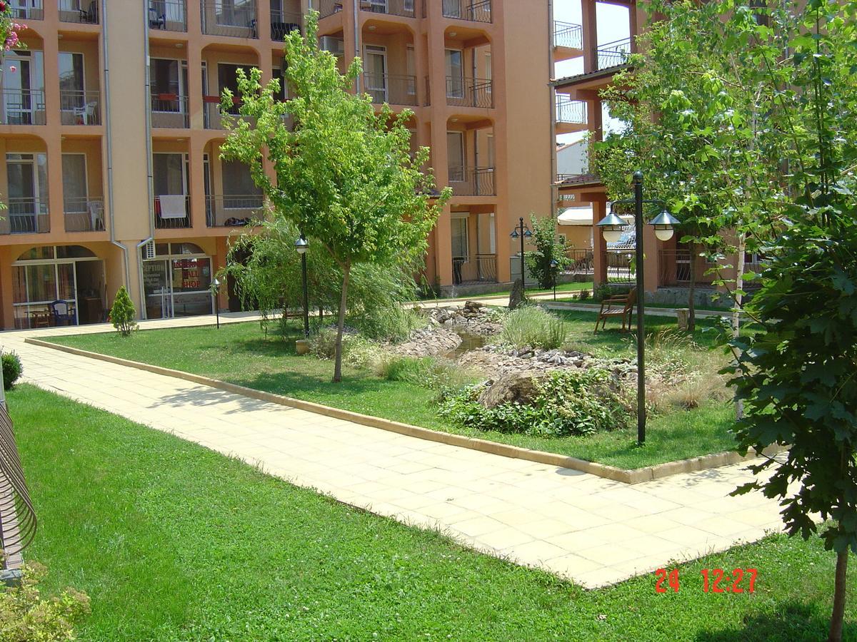 Casa Brava 2 Apartments Sveti Vlas Esterno foto