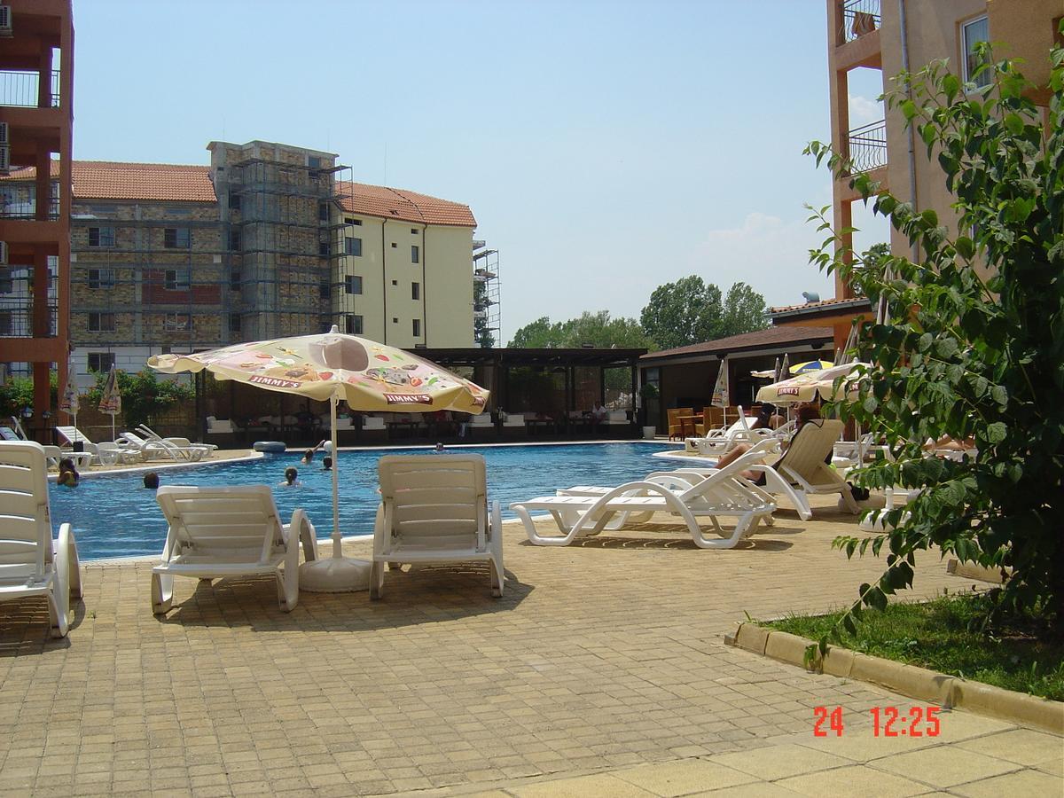 Casa Brava 2 Apartments Sveti Vlas Esterno foto