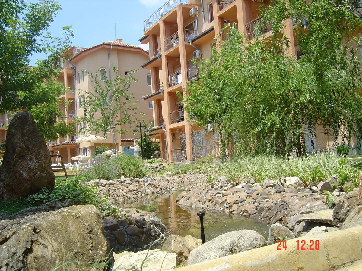 Casa Brava 2 Apartments Sveti Vlas Esterno foto