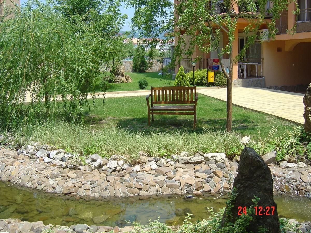 Casa Brava 2 Apartments Sveti Vlas Esterno foto
