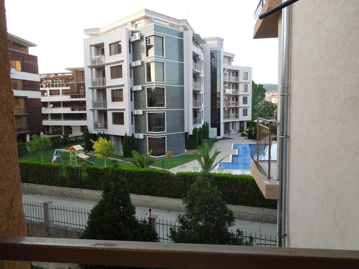 Casa Brava 2 Apartments Sveti Vlas Esterno foto