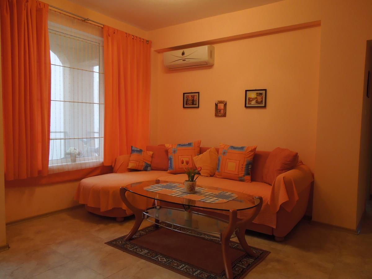 Casa Brava 2 Apartments Sveti Vlas Esterno foto