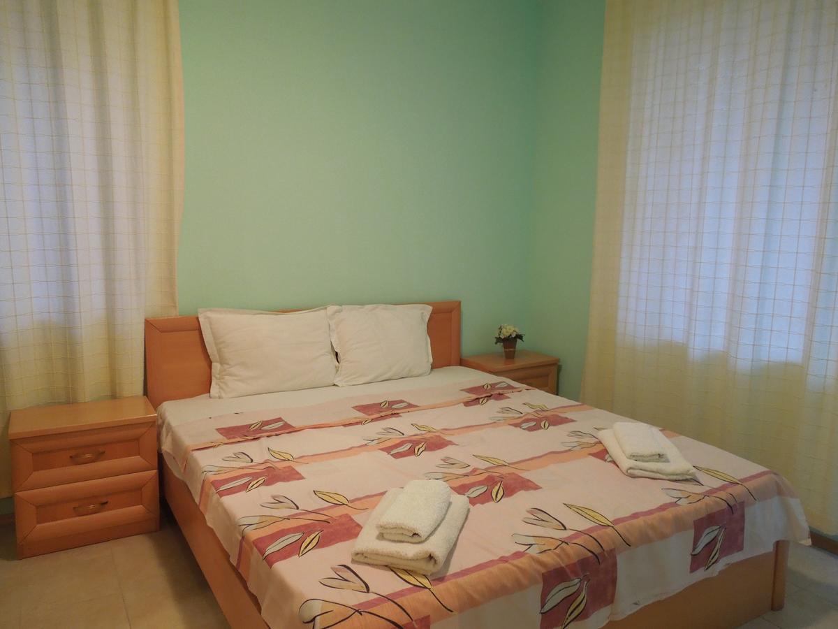 Casa Brava 2 Apartments Sveti Vlas Esterno foto